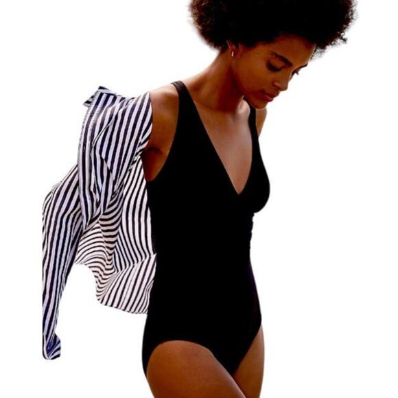 Lands End One Piece Swimsuit Black V Neck Tummy Control Bathing Suit Womens 16 - Picture 1 of 12